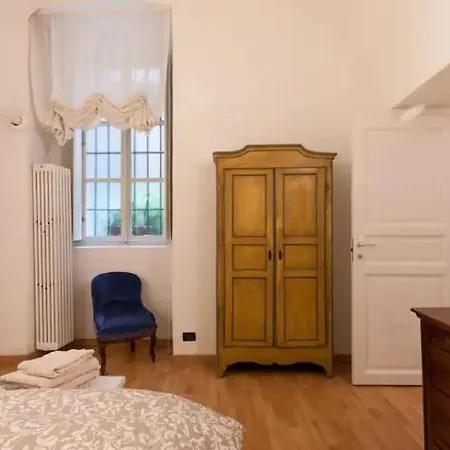 Carlo Alberto 27-c 公寓