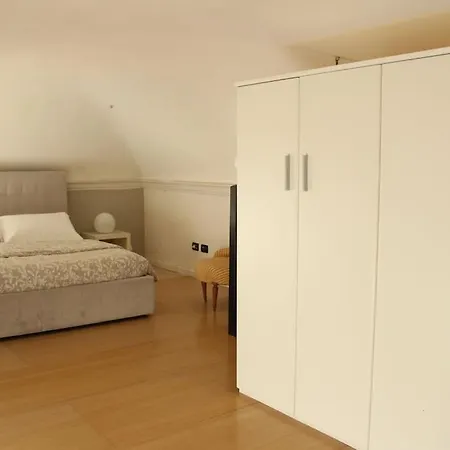 Apartment Carlo Alberto 27-c *
