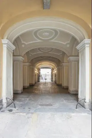 Carlo Alberto 27-c *